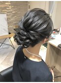 無造作シニヨンアレンジ