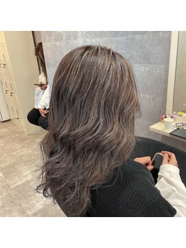アンダーバーホワイト 栄店(_WHITE) ホワイトハイライト