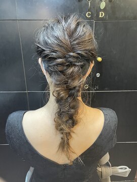 モードケイズ 阿倍野店(MODE K’s) 編み下ろしヘアセット