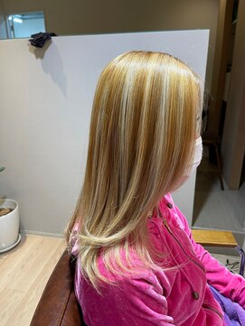 ハピエル ヘアークルー(HAPPYEL hair crew) 大人かわいい小顔ハイライトプラチナブロンドxイエローベージュ