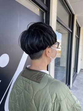 ヘアーエッセンスルーム リル(Hair Essence Room Lill) 刈り上げマッシュ