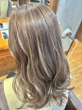 ララ(LALA) 白髪ぼかしハイライト