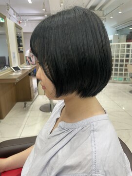 アッシュ 下北沢店(Ash) コンパクト低めショートボブ