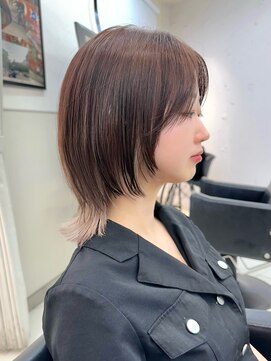 ヴェイン 渋谷(vain) ショートウルフカットハイトーンカラーインナーカラーくびれヘア