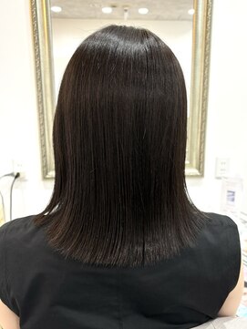 パクタ(PAcuTA.) 黒髪　ヘイリーボブ　切りっぱなしボブ