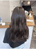 お肌のトーンをあげる艶ブラウン