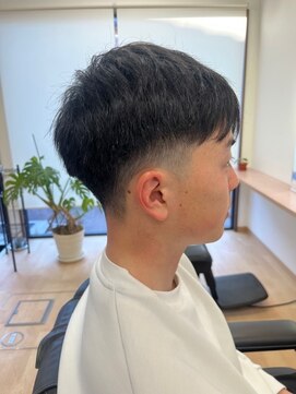 ピークス 刈り上げスタイル