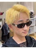金髪ショート