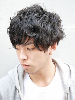 アロマ ヘアー ルーム 新宿店(AROMA hair room)の写真/お仕事とプライベートどちらも楽しめる好印象style◎駅近でお仕事帰りでも通いやすい！