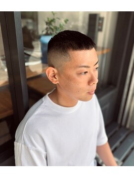 クフィア メンズヘアカンポ なんば日本橋店(CUFFIA MEN'S HAIR CAMPO) スキンフェードおしゃれ坊主ツーブロックスペインカール