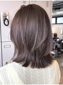 ラベンダーブラウンくびれヘアモテ髪オフィスヘア美髪