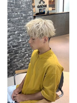 ステラ(STELLA) ホワイトブロンドカラー