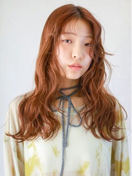ガリカ 渋谷(Gallica) オレンジブラウンゆる波ロング顔まわりレイヤー前髪薄め艶髪