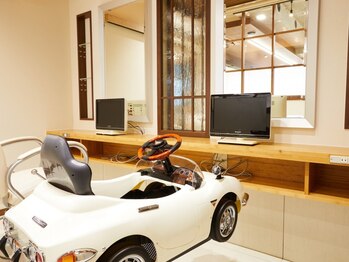 ゼンコー アオヤマ(ZENKO Aoyama)の写真/お子様の同伴OK◎キッズカットならお任せ！お子様もカッコよく仕上げます★[表参道/青山/表参道駅]