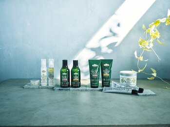 美容室 人形の家 本店の写真/オーガニック認証カラー「ヴィラロドラカラー」取り扱い◎髪と頭皮に優しく繰り返し染めても艶のある美髪へ