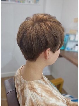 大人女性/刈り上げショート/マッドベージュ