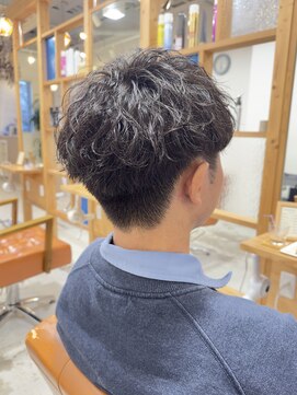 ジジ 宇都宮(Gigi) ニュアンスパーマ/シャドウパーマ/刈り上げセンターパート