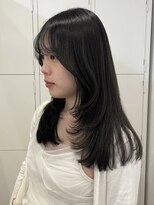 エイチ(H) ヘアカラーグレージュカチモリヘアレイヤーボブ50代ボーイッシュ