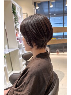 クラメール 黒崎コムシティ店(Kraemer) 骨格補正くびれショートボブ・ヘーゼルブラン