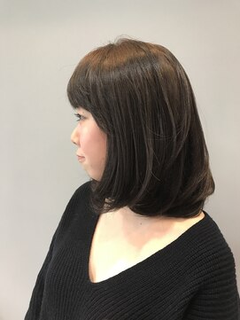 ヘアーメイク リーティ ウメガオカ(HAIR MAKE REATY UMEGAOKA) 大人っぽいミディースタイル