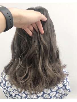 アライブ キチジョウジ(ALIVE Kichijoji) 【 ALIVE吉祥寺】グレージュバレイヤージュカラー