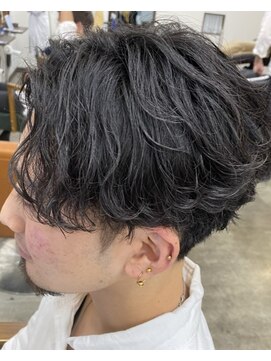 ルーダス(Rudus) センターパート×ニュアンスパーマ