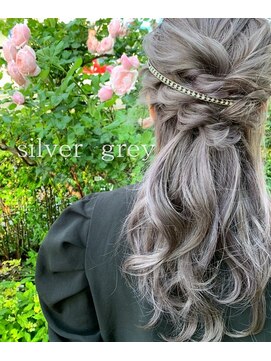 ラボア(La'BOA) ハーフアップ