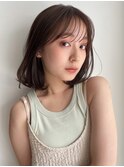 切りっぱなしボブデジタルパーマホワイトベージュ薄めバング