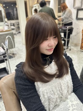 サンバイセライロ 千葉(SAN. by celilo) レイヤーカット/似合わせカット/顔周りカット【momoka】