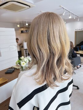 エイン(eine) ブリーチ/大人かわいい/小顔ひし形/髪質改善/レイヤー20代30代40