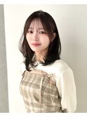 薄め前髪顔まわりレイヤーシースルーぱっつん前髪おくれ毛