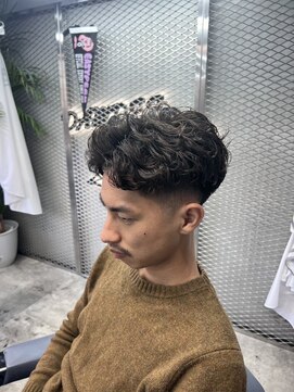 デン 仙台店(DEN) フェザーパーマ/スパイキーショート[榴岡/メンズ/理容室]