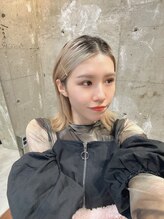 スタイリスト紹介（ブリーチなしダブルカラー）得意 神崎夢羽