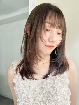 シロ 大名2号店(SiLO) オリーブベージュ×顔周りレイヤーカット