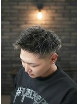 ヴェルゴ 高松店(vellgo)&nbsp;スパイキーショートツイストパーマホワイトメッシュフェード