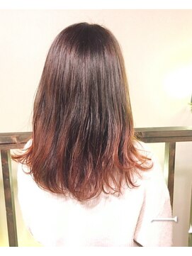 ロイ プラスアティック(roi ＋attic) 谷町6丁目美容室◆異空間美容室roi◇