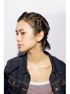 アンレーブ(UNREVE) 編み込みアレンジ