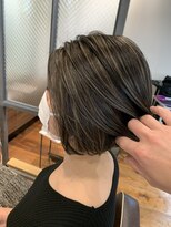 リバレッジ 広尾(Leverage)&nbsp;大人のショートボブ3Dハイライトカラー