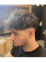 フランクスバーバー アンド ビアークラブ(FRANK'S BARBER and BEER CLUB)&nbsp;ツーブロックフェードスタイル　F