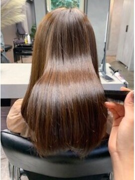 アイユー(ii+U) マロンカラー　ニュアンス　髪質改善トリートメント