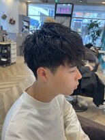 フィッティ 横須賀中央店(fiti) ツイストスパイラル刈り上げマッシュアッシュブラック