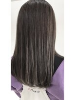 アンモア(Unmore)&nbsp;暗めグレージュ