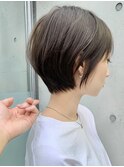 小顔に見えるショートメルティカラー似合わせカット20代30代