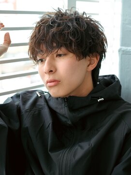 リップス 天神(LIPPS) 【LIPPS天神】刈り上げなし　ツイストスパイラルパーマ