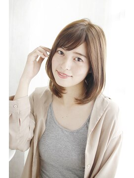 ティエル 町田店(tiel) 【町田】ミディアムレイヤー×ベージュカラー