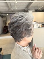 ホワイトストーン WHITE STONE グレイエレガントショート小顔