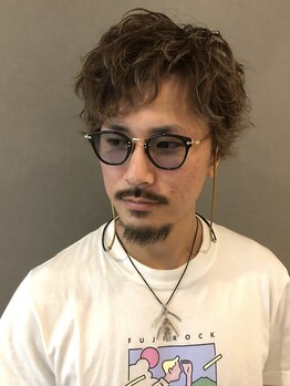 【西鉄二日市駅5分】《カット+極上炭酸スパ\4950》デキる男のオシャレstyleをご提案！駅近で通いやすさも◎