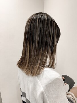 レニーバイエース(LANY by ACE) 【LANY 横浜】ミディアムボブ×ハイライトカラー