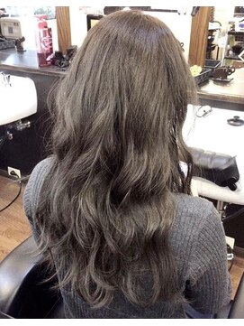 カット ルーム パパス(Cut Room PAPA' S) プラチナアッシュグレー