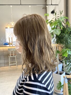 ソーコ(SOKO) ベージュカラー